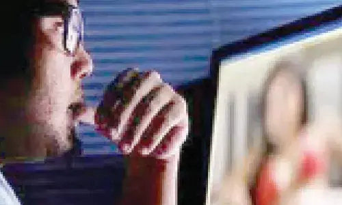 New Delhi: Man blackmails minor to share nude pics on Snapchat