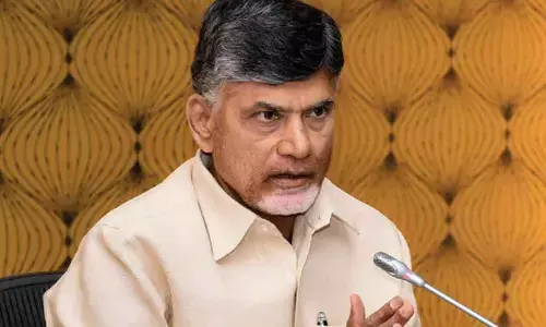 Vijayawada: N Chandrababu Naidu complains to Governor against APSDRI