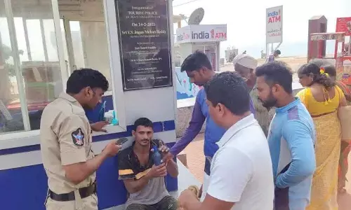 Visakhapatnam: Man rescued by GVMC lifeguards at RK Beach
