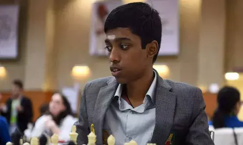 Pragg blunders again, goes down to Rapport