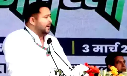 Tejashwi attacks Nitish Kumar, BJP at Jan Vishwas Maharally in Patna
