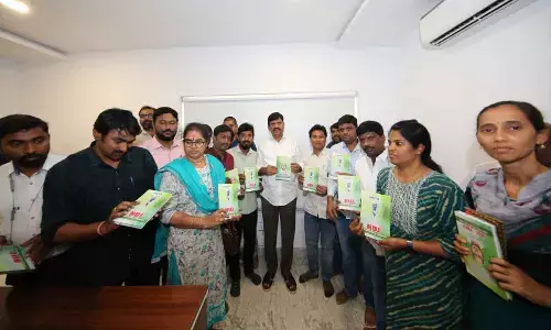 I&PR Minister vows housing for eligible journalists in city