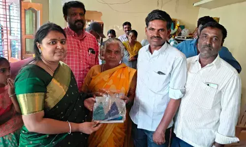 TN Deepika participates in Gadapa Gadapaku Mana Prabhutvam in Chilamathur Mandal