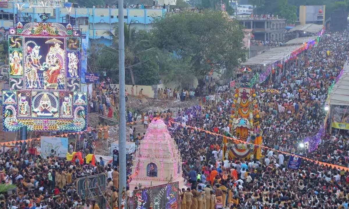 Srisailam: Temples resonate with devotion on Maha Shivaratri