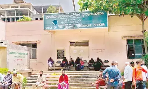 RTA offices bereft of basic facilities; lack of separate toilets miffs women