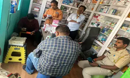 DCA raids unauthorised medical device store