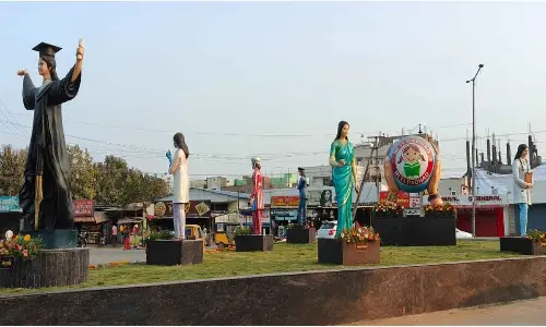 Tirupati: 8 statues of women achievers unveiled