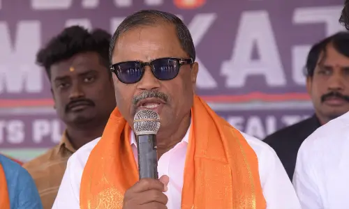BJP neta Komaraiah refutes reports of joining BRS