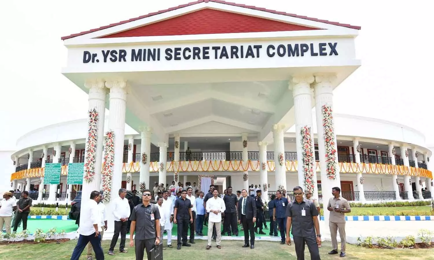 Chief Minister YS Jagan Mohan Reddy inaugurating Dr YSR Mini Secretariat Building in Pulivendula on Monday 