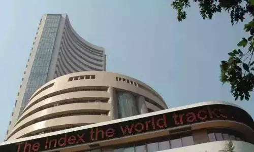 Mkts in range-bound trading ahead of key data