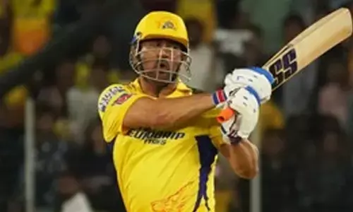 He just seems to be this diesel engine that never ends: de Villiers on Dhoni