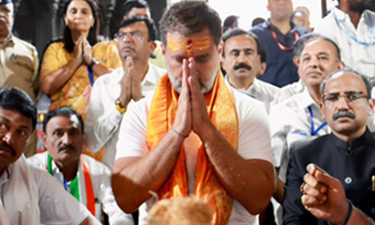 Shiv Bhakt Rahul Gandhi Prays At Nashiks Famed Trimbakeshwar