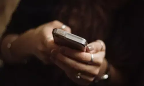 Over 235 mn Indian active users explore content on mobile lock screens: Report