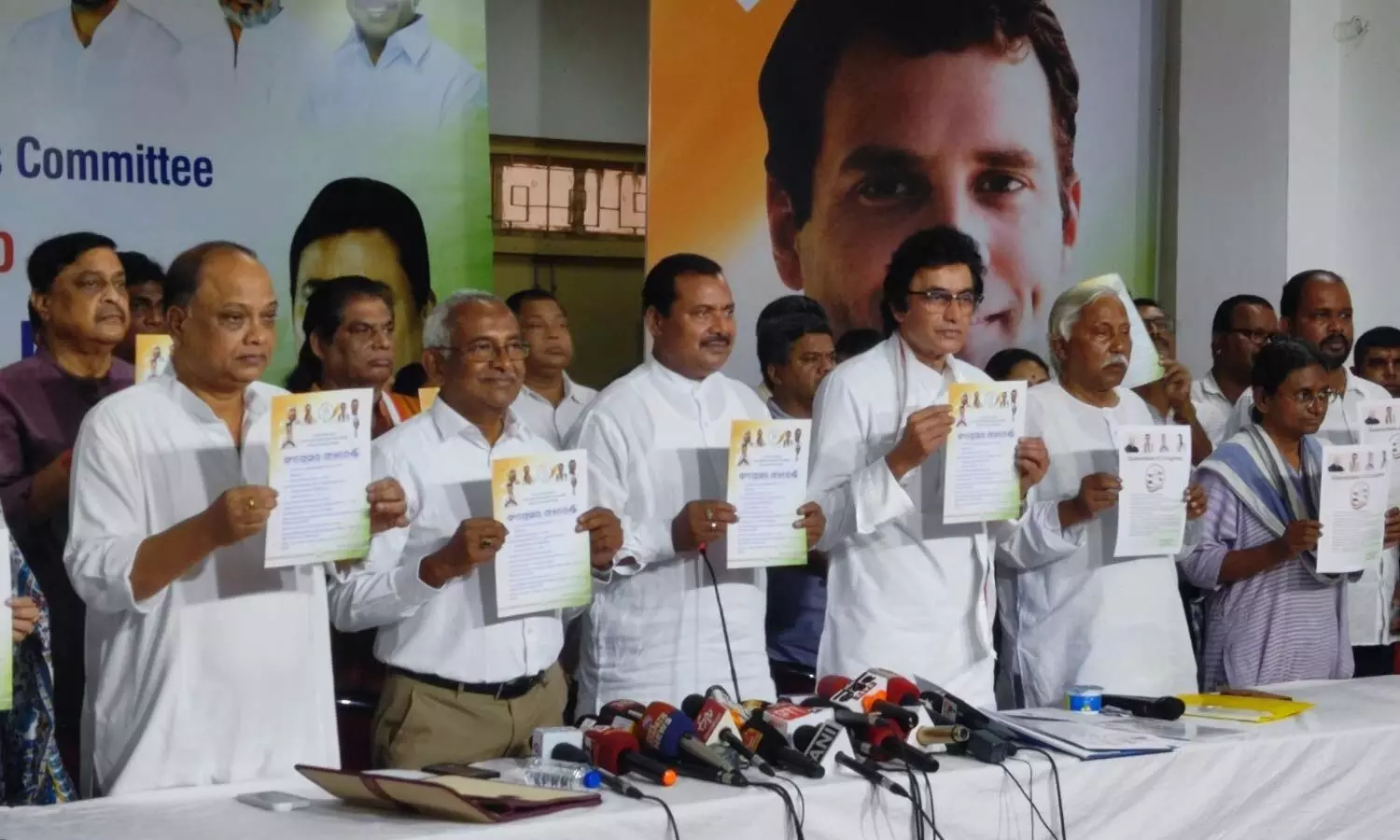 Odisha Cong releases poll manifesto with 10 guarantees