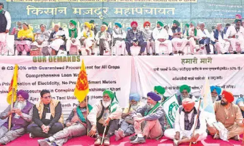 Farmers show strength at Kisan Mahapanchayat