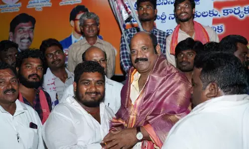 Yarlagadda Venkatarao all praise for Jana Sena chief Pawan Kumar