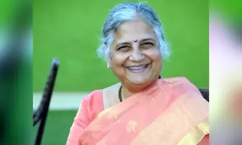 Men must help wives in kitchen: Sudha Murtys advice to young couples