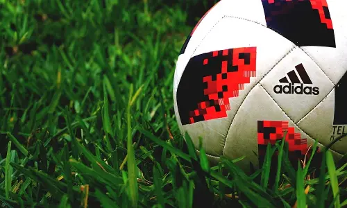 Soccer-Liverpools stroll in Europe allowed them to focus on Man United Cup clash, says Klopp