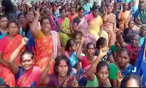 Tamil Nadu: Family members of 4 fishermen protest against their arrest in Kuwait last year