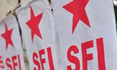 Congress, BJP slam SFI in Kerala, call it anti-social organisation