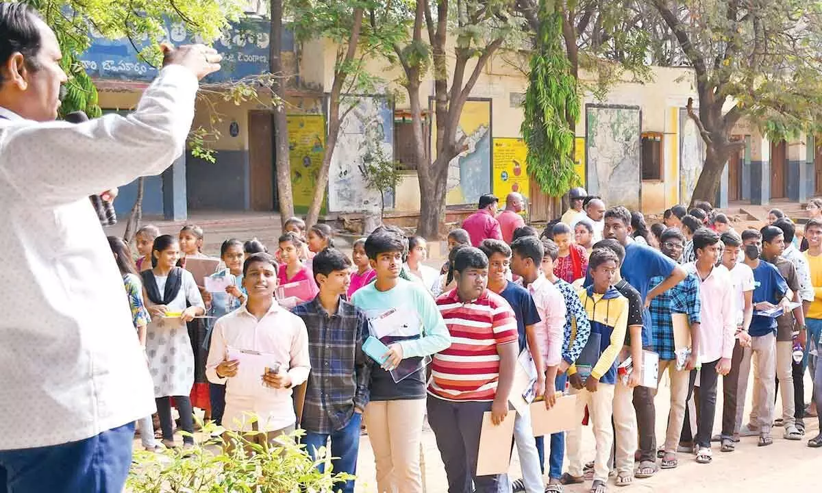 SSC exams off to a smooth start across Telangana