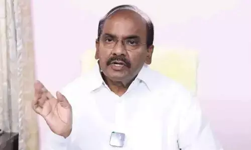 Power cuts in Chilakaluripet public meeting was on purpose, alleges Prathipati Pullarao