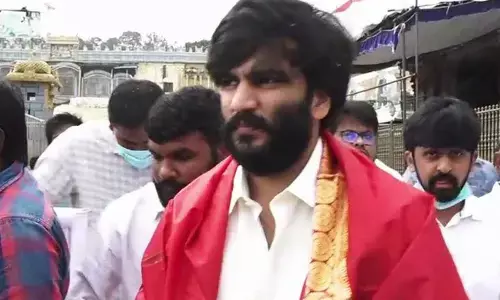 Byreddy Siddhartha Reddy attends Vasavikanyaka Parameshwari Temple Committee meeting