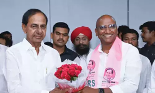 Former IPS officer Praveen Kumar joins BRS