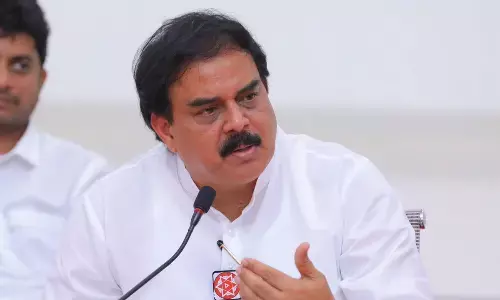 Jana Sena Party PAC chairman Nadendla Manohar addressing the media at party headquarters in Mangalagiri on Monday