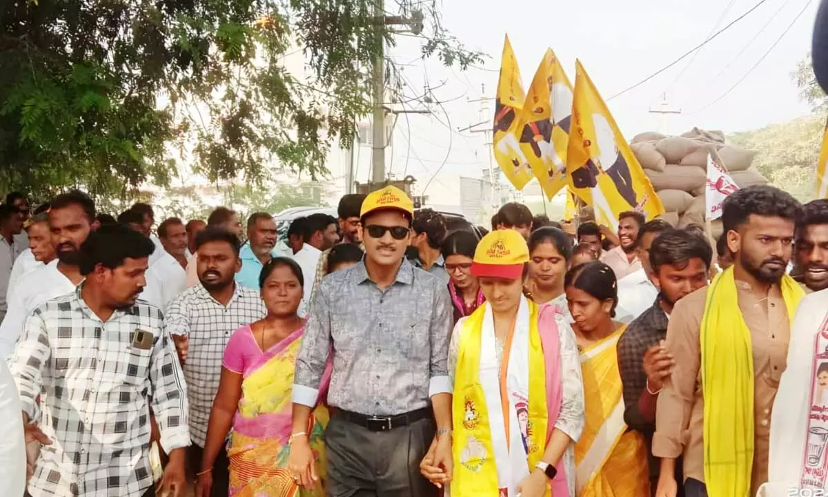 TDP Puttaparthi candidate Palle Sindhura Reddy assures of providing water to ponds