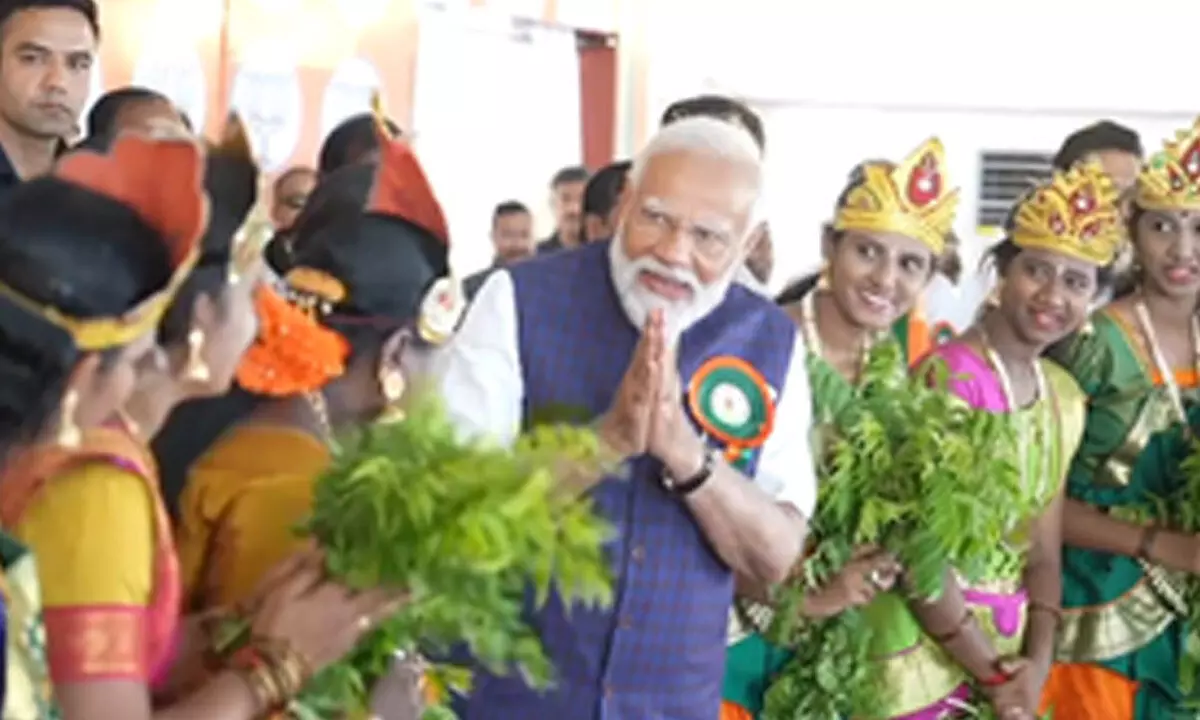 ‘11 Shakti Ammas’ share stage with PM Modi in Tamil Nadu’s Salem