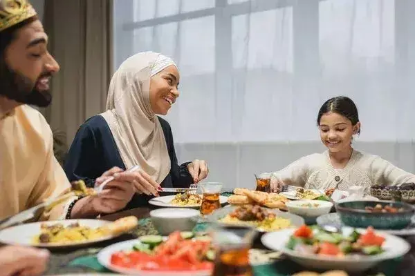 Ramadan 2024 Diet Guide: Boost Energy and Stay Nourished While Fasting