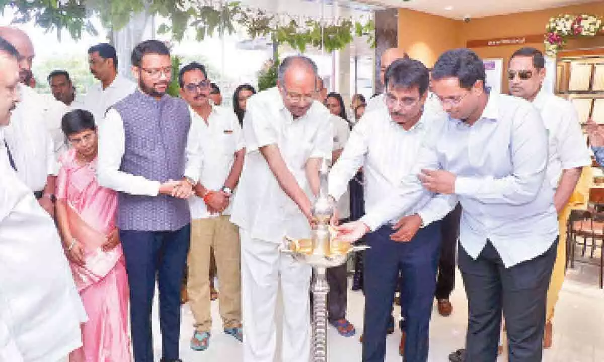 Visakhapatnam: Vaibhav Jewellery showroom opens at Rajam