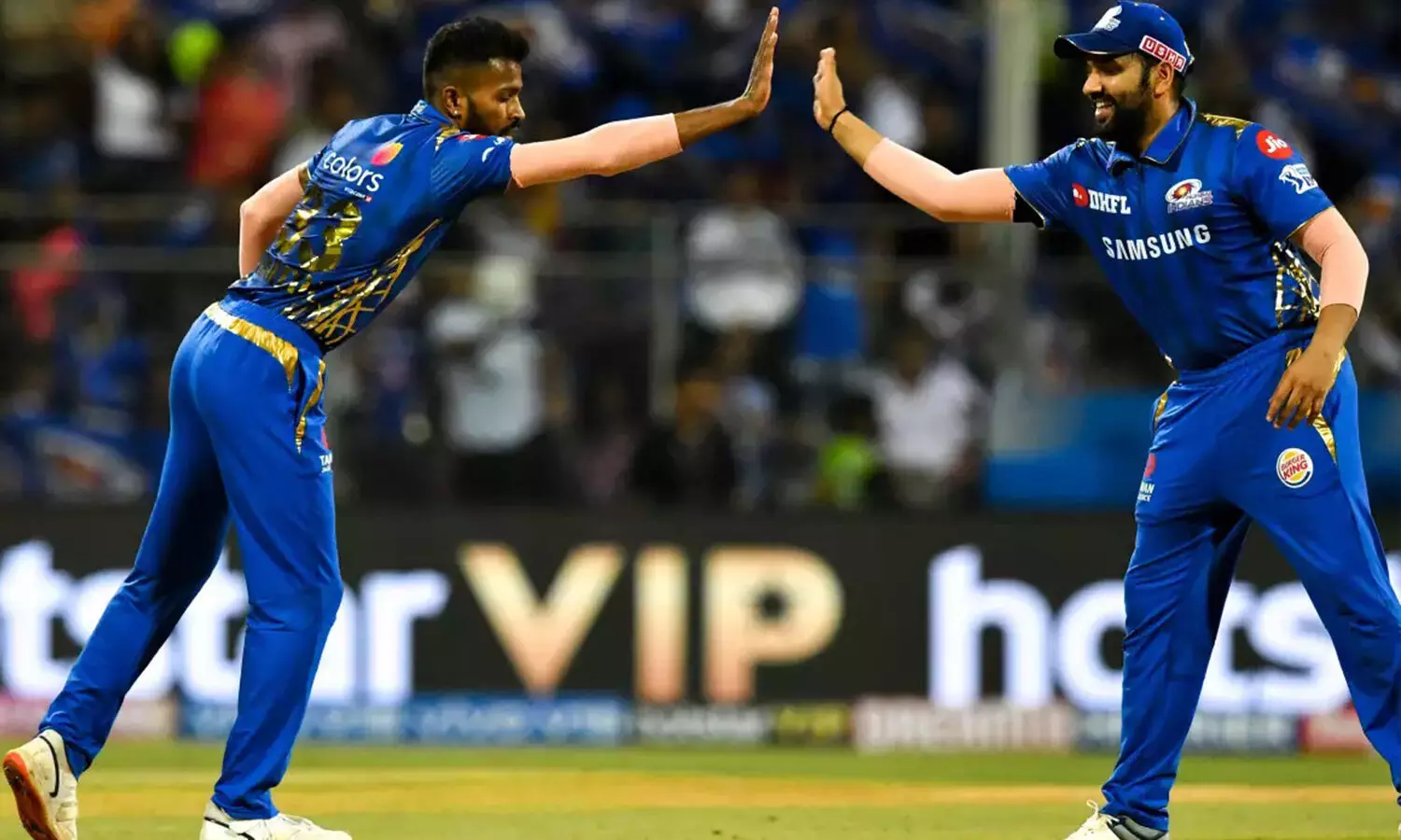 Hardik Pandya Meets Former Captain Rohit Sharma for the First Time After MI Captaincy Change
