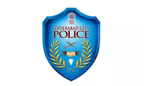 Police book fruit vendors for using chemicals