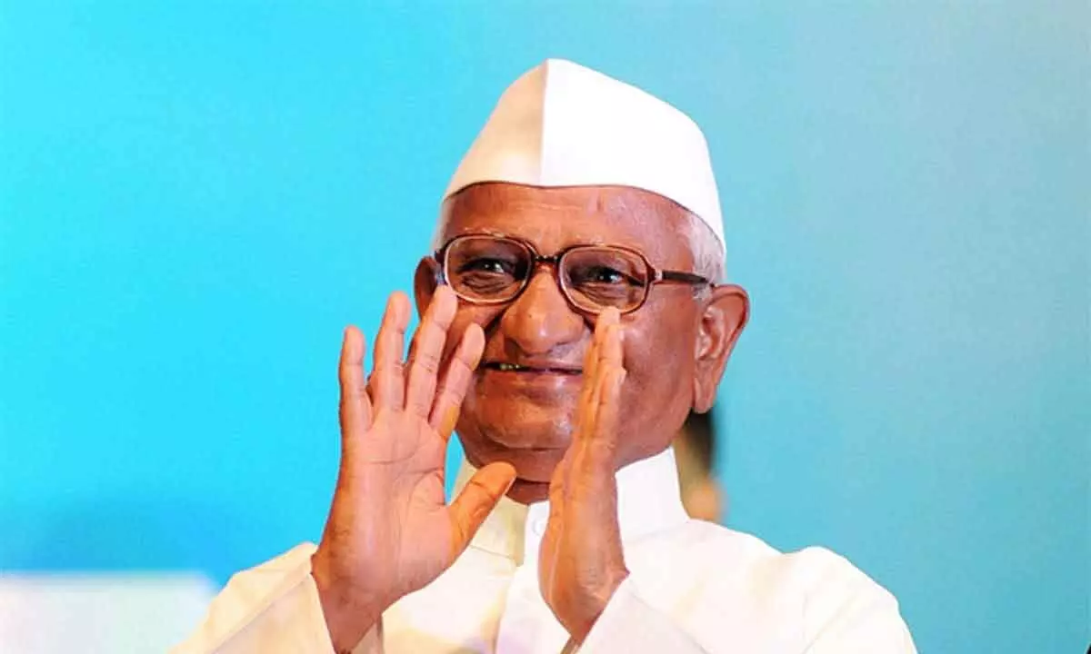 Im not sad about Kejriwals condition: Anna Hazare