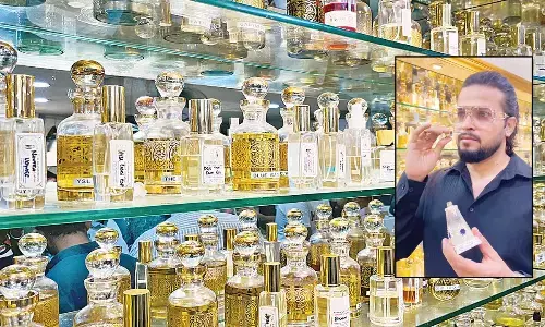 Adding fragrance to the festival