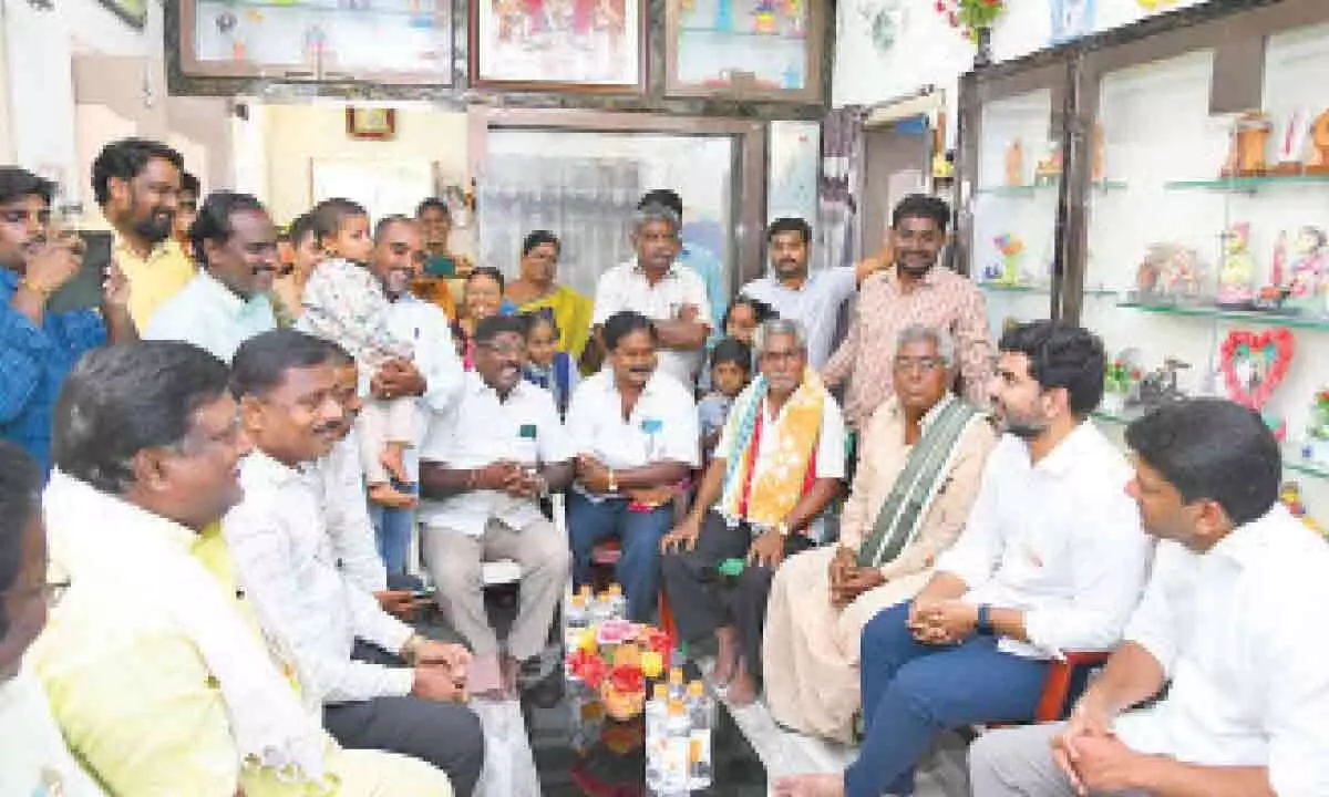 Lokesh vows to develop Mangalagiri as No 1 constituency in India