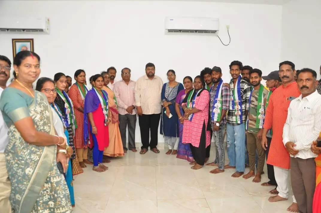 families of TDP joins in YSRCP in Kubchalamma colony