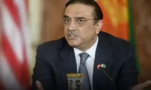 Pakistan President Zardari rakes up Kashmir issue