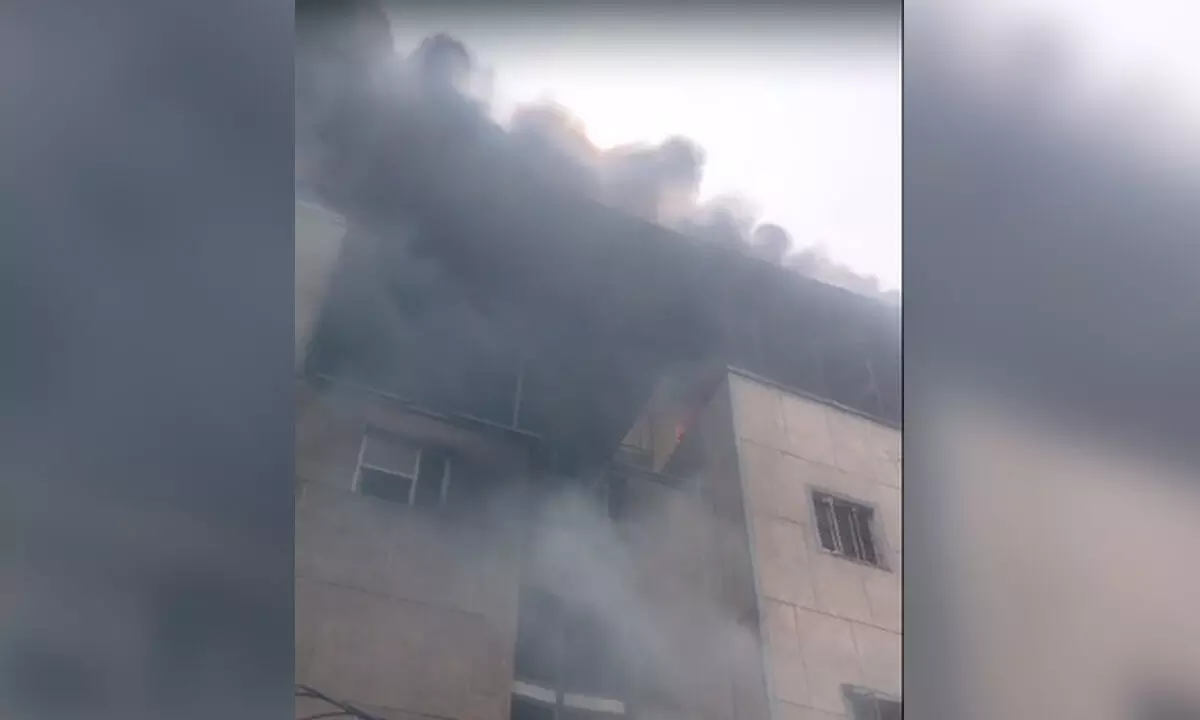 Delhi factory engulfed in massive blaze, 25 fire tenders rush in