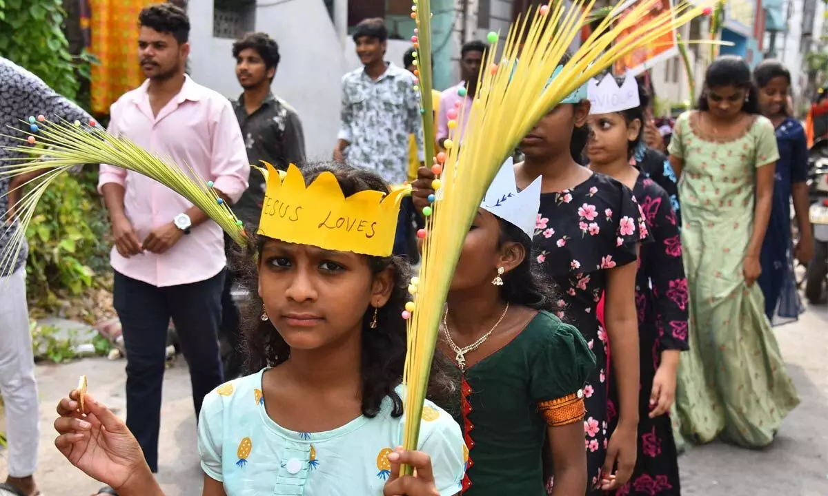 Children taking part in a procession in Vijayawada to mark Palm Sunday   Photo: Ch Venkata Mastan