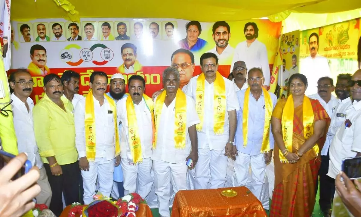 TDP MLA candidate Kavya Krishna Reddy along with those, who joined the party in Kavali on Sunday