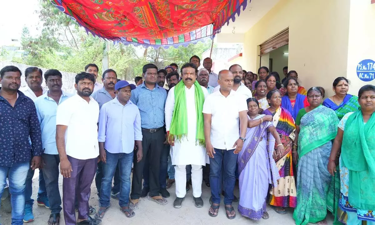 Congress leader Ganesh visits 7th ward of Cantonment constituency
