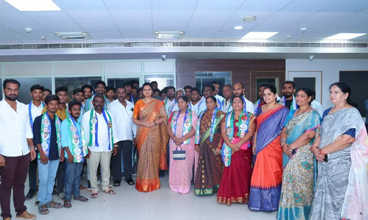 100 TDP and Jana Sena leaders join YSRCP in presence of Vidadala Rajini