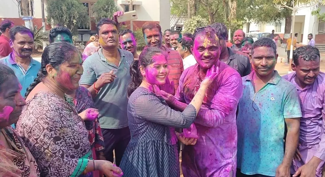 Holi celebrations in District police headquarters