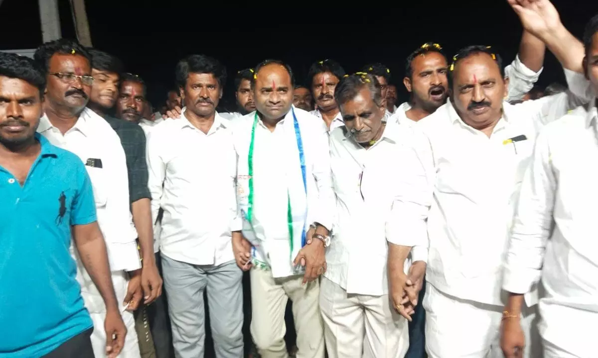 YSRCP MLA candidate from Yerragondapalem T Chandrasekhar participating in campaign at Thokapalli village on MondayYSRCP MLA candidate from Yerragondapalem T Chandrasekhar participating in campaign at Thokapalli village on Monday