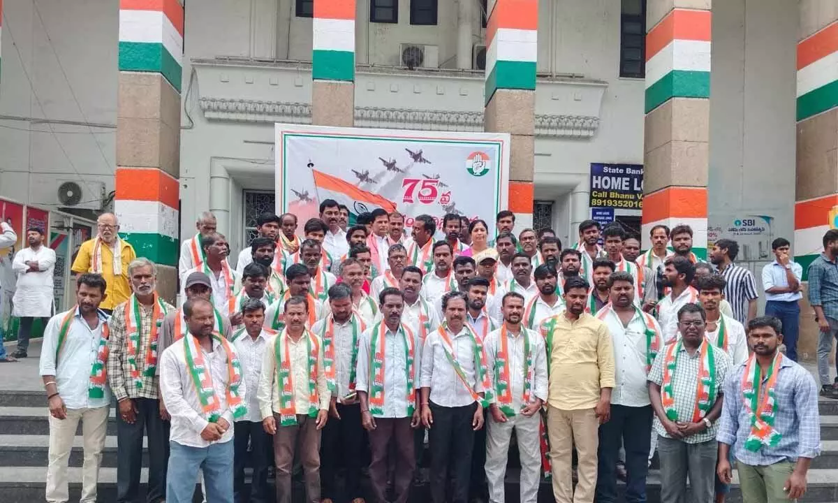 Wanaparthy: More BRS workers join Congress