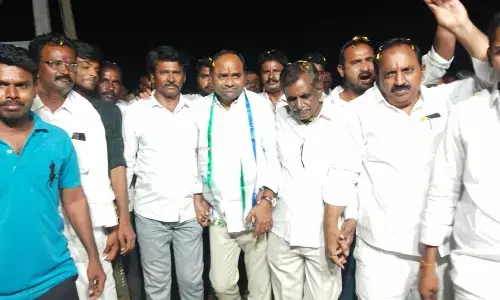 YSRCP MLA candidate from Yerragondapalem T Chandrasekhar participating in campaign at Thokapalli village on MondayYSRCP MLA candidate from Yerragondapalem T Chandrasekhar participating in campaign at Thokapalli village on Monday