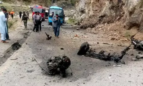 China demands probe after 5 Chinese nationals killed in Pakistan suicide attack